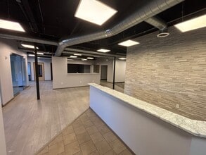 60 Shrewsbury St, Worcester, MA to rent Interior Photo- Image 1 of 5