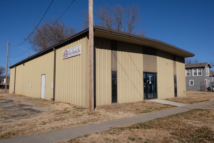 1518 E Lewis St, Wichita, KS for sale - Building Photo - Image 1 of 1