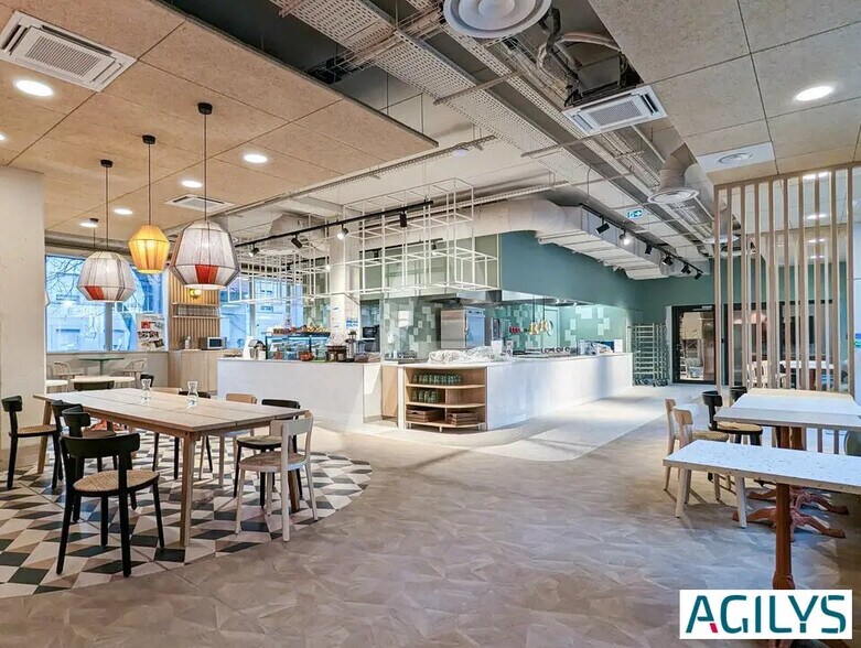 Office in Massy to rent - Building Photo - Image 1 of 10