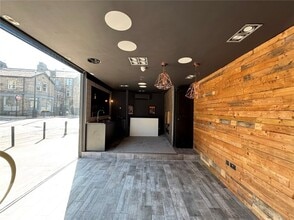 1 Bower Rd, Harrogate to rent Interior Photo- Image 1 of 6