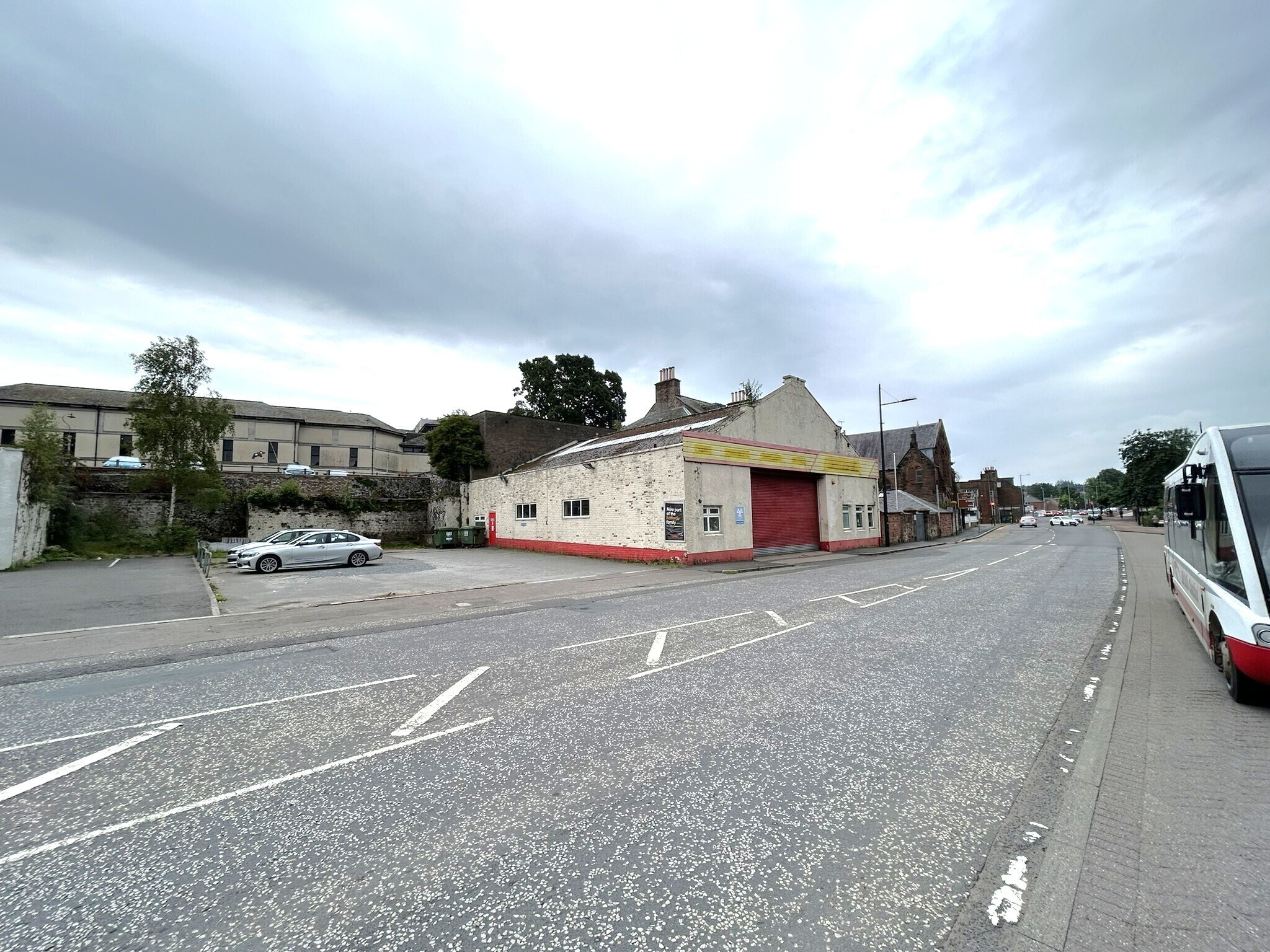 87-89 Whitesands, Dumfries to rent Building Photo- Image 1 of 9