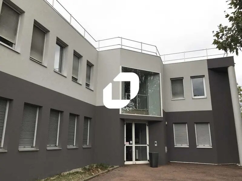 Location Bureaux 140 m² - Photo 1
