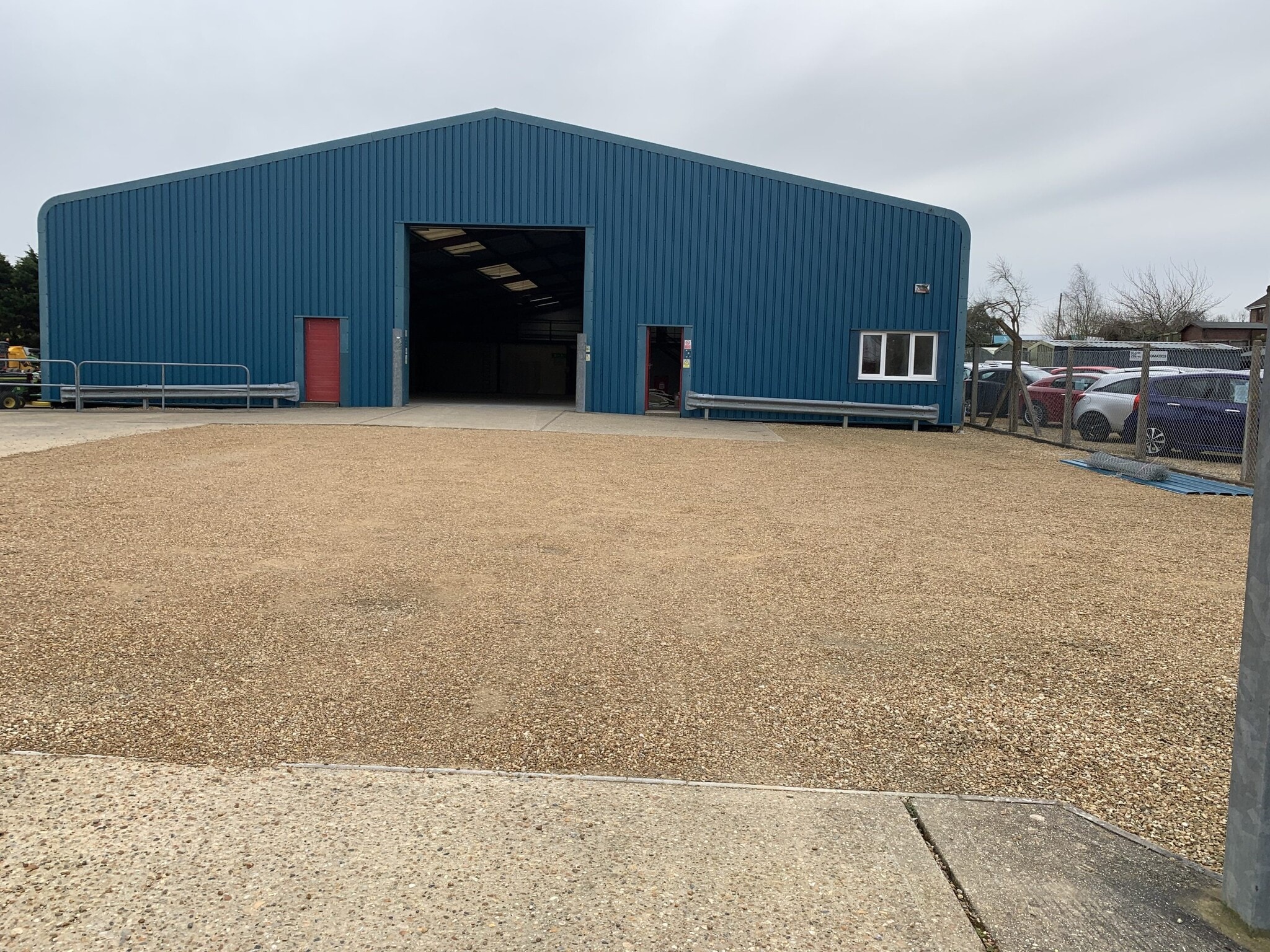 Pritchetts Way, Rookley to rent Building Photo- Image 1 of 2