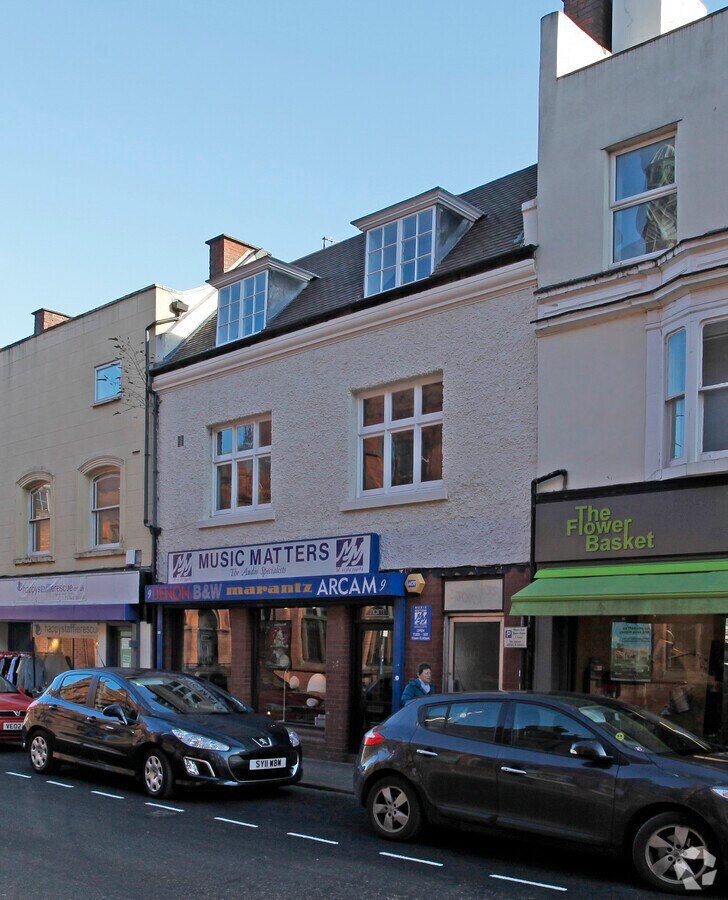 9 Market St, Stourbridge DY8 1AB