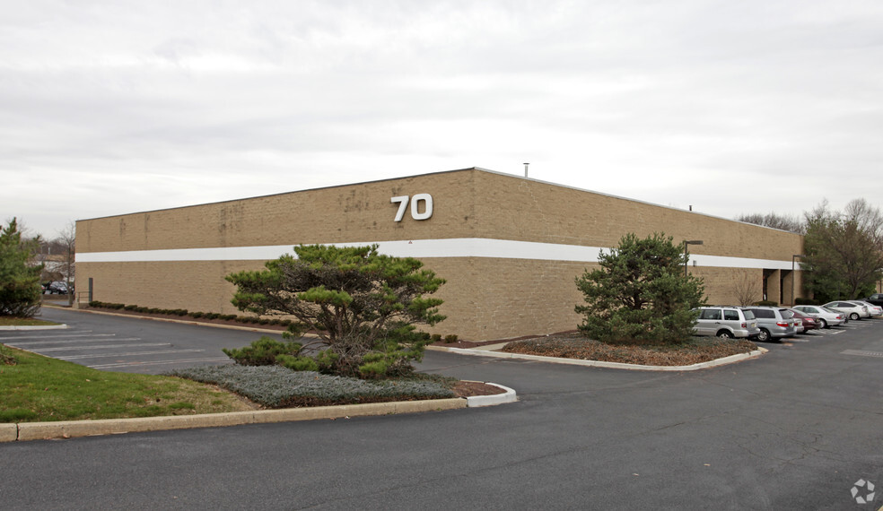 70 Ethel Rd W, Piscataway, NJ for rent - Building Photo - Image 1 of 11