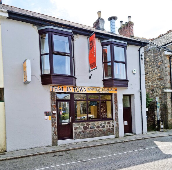 23 Cross St, Camborne for rent - Primary Photo - Image 1 of 5