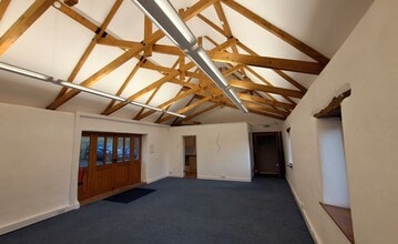 Wiveliscombe, Wiveliscombe to rent Interior Photo- Image 2 of 4