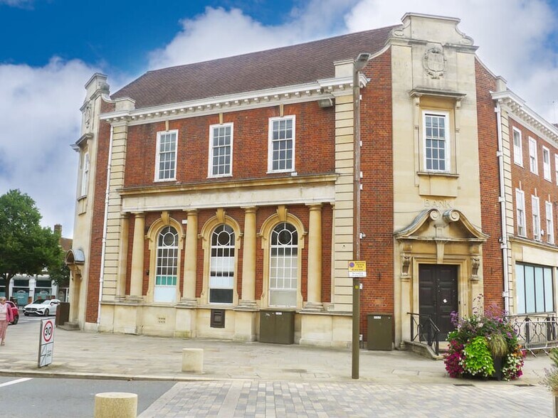 Station Pl, Letchworth Garden City for sale - Building Photo - Image 1 of 1