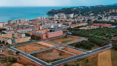 Carrer dels Doctors Eduardo i J. Mª Berini, 10, Calonge i Sant Antoni, GER - AERIAL  map view