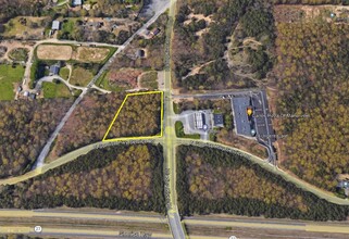 N Service Rd, Center Moriches, NY for sale Building Photo- Image 1 of 4