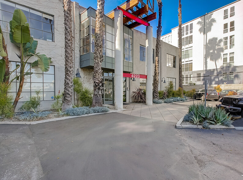 4223 Glencoe Ave, Marina Del Rey, CA for rent - Building Photo - Image 1 of 13