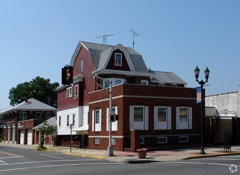 381 Kearny Ave, Kearny, NJ for sale - Primary Photo - Image 1 of 1