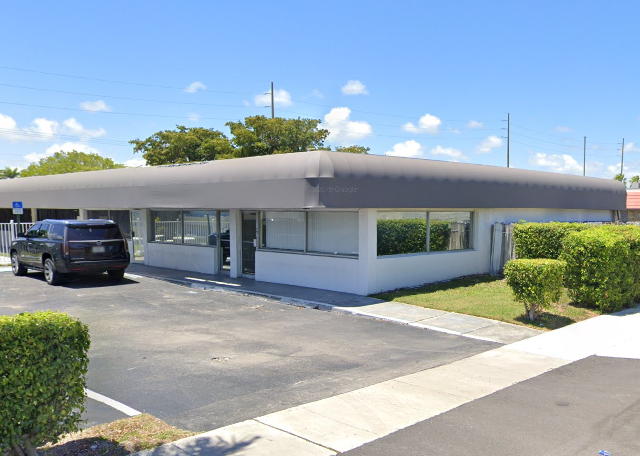 383-427 NE 2nd Ave, Hallandale, FL for rent - Building Photo - Image 1 of 7