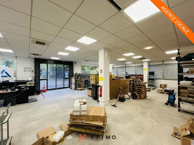 Office in Meudon to rent - Interior Photo - Image 1 of 7