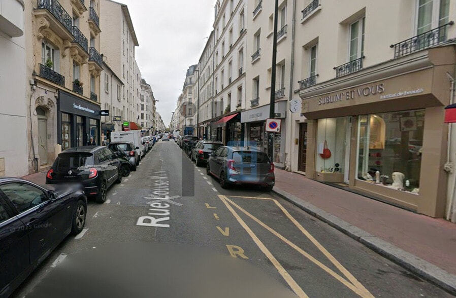 Retail in Levallois-Perret to rent - Building Photo - Image 1 of 2