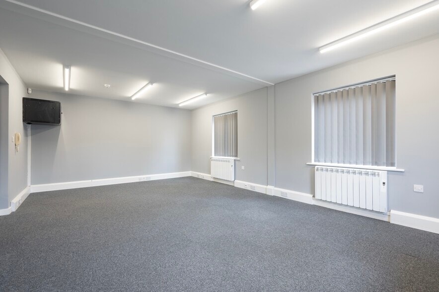 Pean Hl, Whitstable to rent - Building Photo - Image 3 of 10