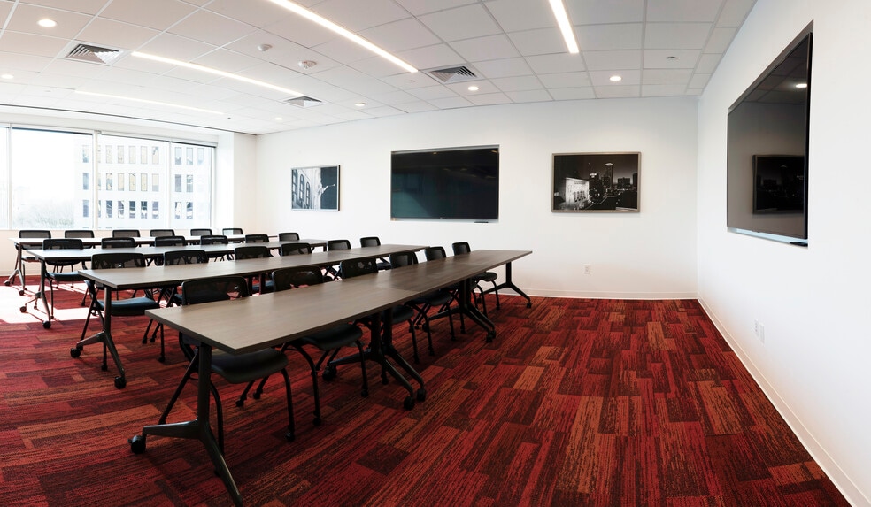 600 W 6th St, Fort Worth, TX to rent - Interior Photo - Image 2 of 33