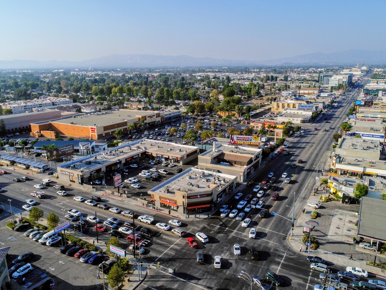 14503-14519 Sherman Way, Van Nuys, CA for rent - Building Photo - Image 2 of 4