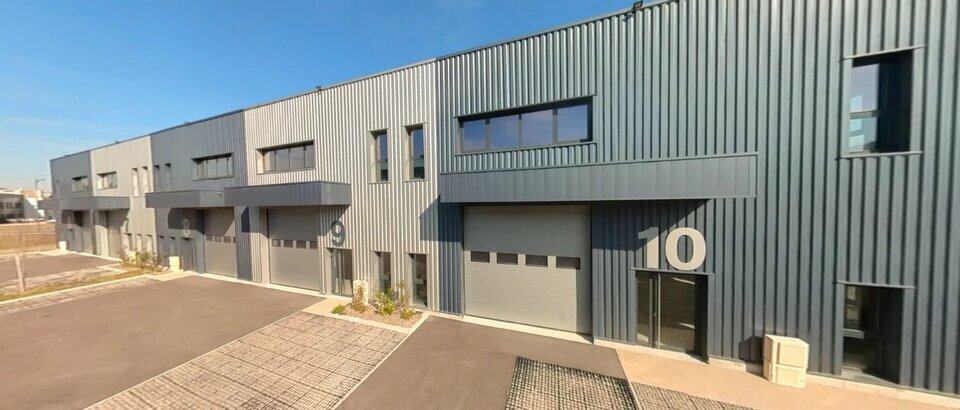 15 Rue Georges Charpak, Bourgoin-Jallieu to rent - Building Photo - Image 1 of 5