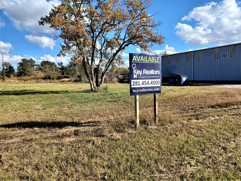 1315 Houston, Humble, TX for sale - Building Photo - Image 1 of 1