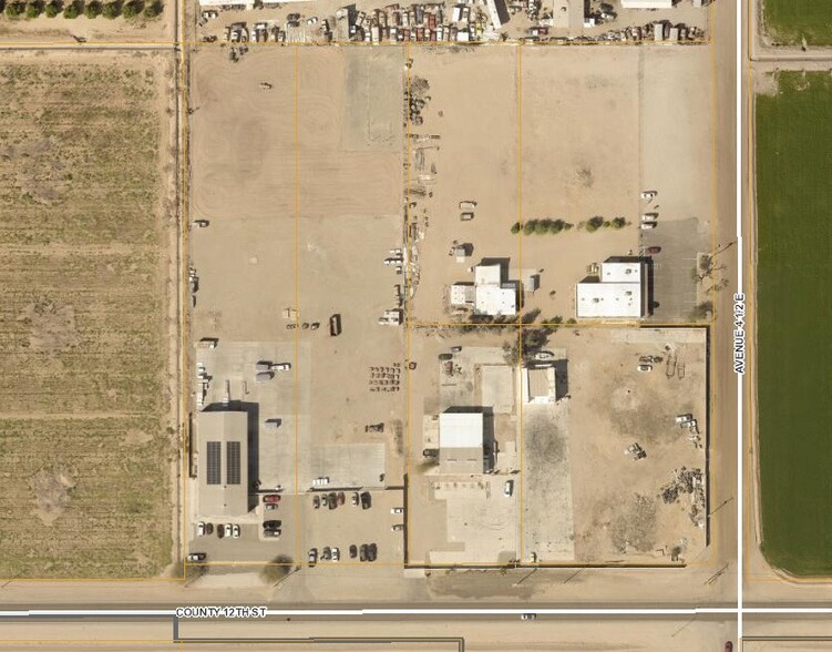 4410-4450 E 40th St, Yuma, AZ for rent - Aerial - Image 2 of 10