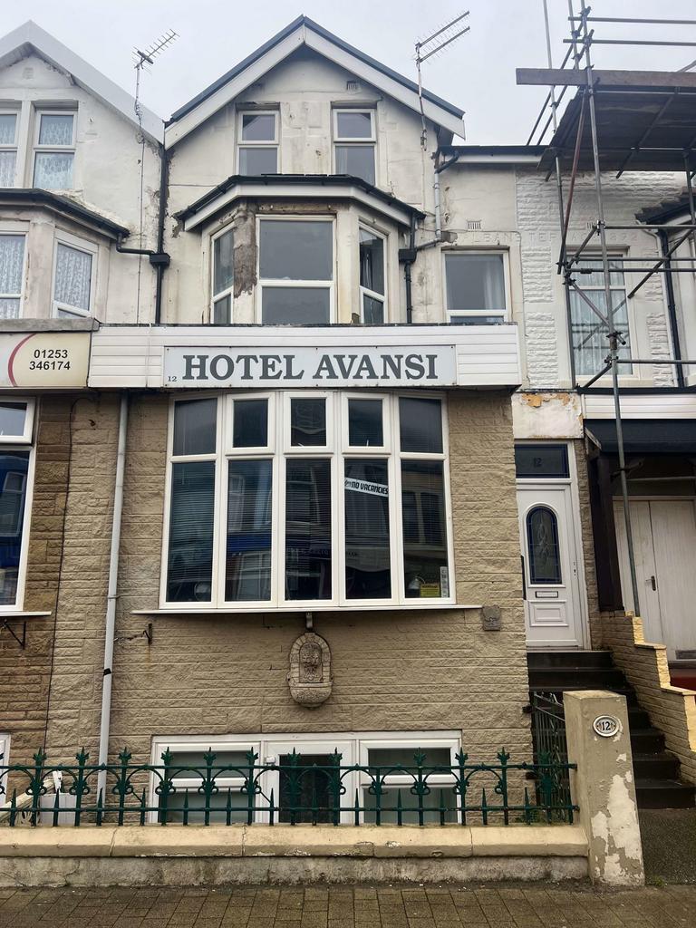 12 St Chads Rd, Blackpool for sale Building Photo- Image 1 of 12
