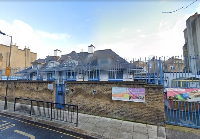 11-21 Bravington Rd, London for sale - Primary Photo - Image 1 of 1