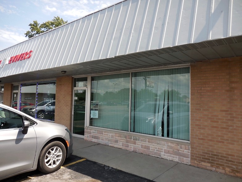 302-310 N Telegraph Rd, Monroe, MI for sale - Building Photo - Image 1 of 1