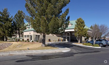 1611 Hickory Loop, Las Cruces, NM for sale Primary Photo- Image 1 of 1