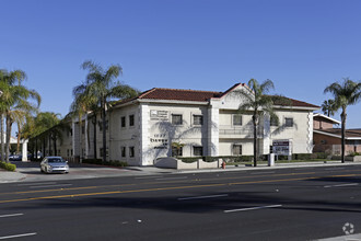 1937 W Chapman Ave, Orange, CA for rent Building Photo- Image 1 of 8