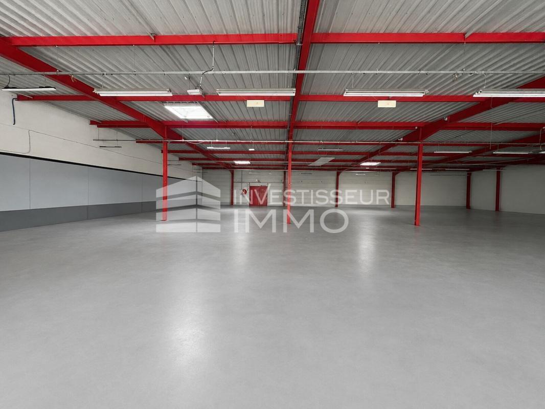 Retail in Mareuil-lès-Meaux to rent Interior Photo- Image 1 of 6