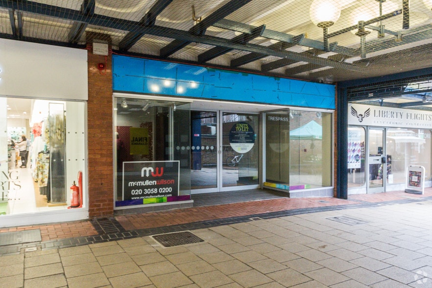 Central Appr, Letchworth Garden City to rent - Building Photo - Image 3 of 5