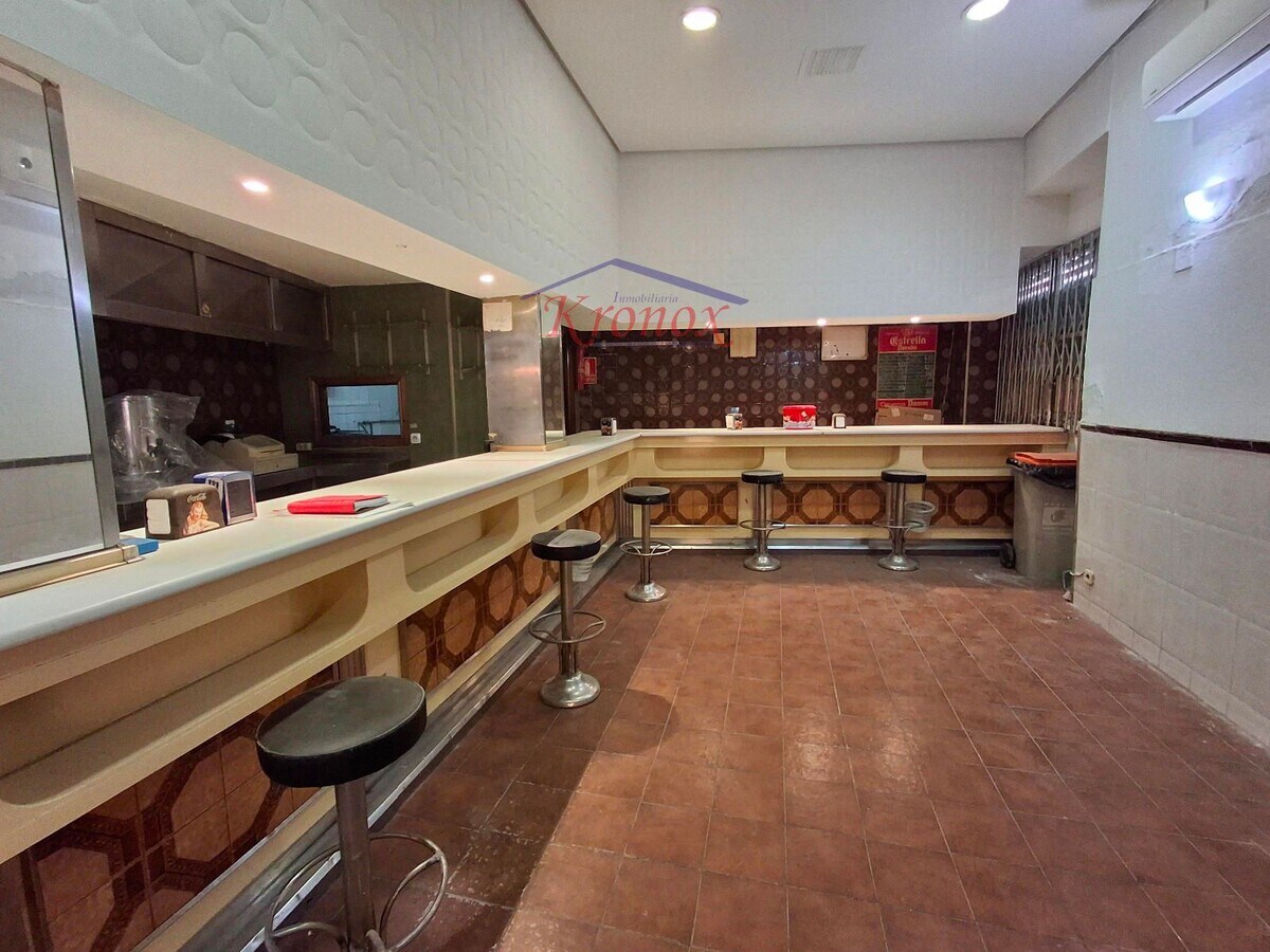 Calle de San Ciriaco, Madrid, MAD 28032 - Unit Puerta B - - Interior Photo - Image 1 of 13