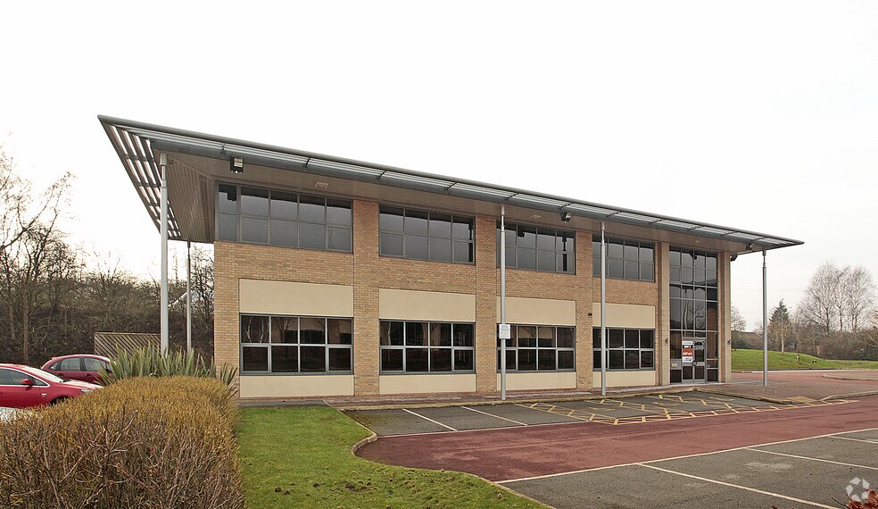 Olympic Way, Warrington to rent - Building Photo - Image 2 of 2