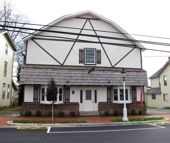 251 Main St, Saxonburg, PA for sale - Building Photo - Image 1 of 1