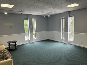 900 NW 13th St, Boca Raton, FL for rent Interior Photo- Image 1 of 9