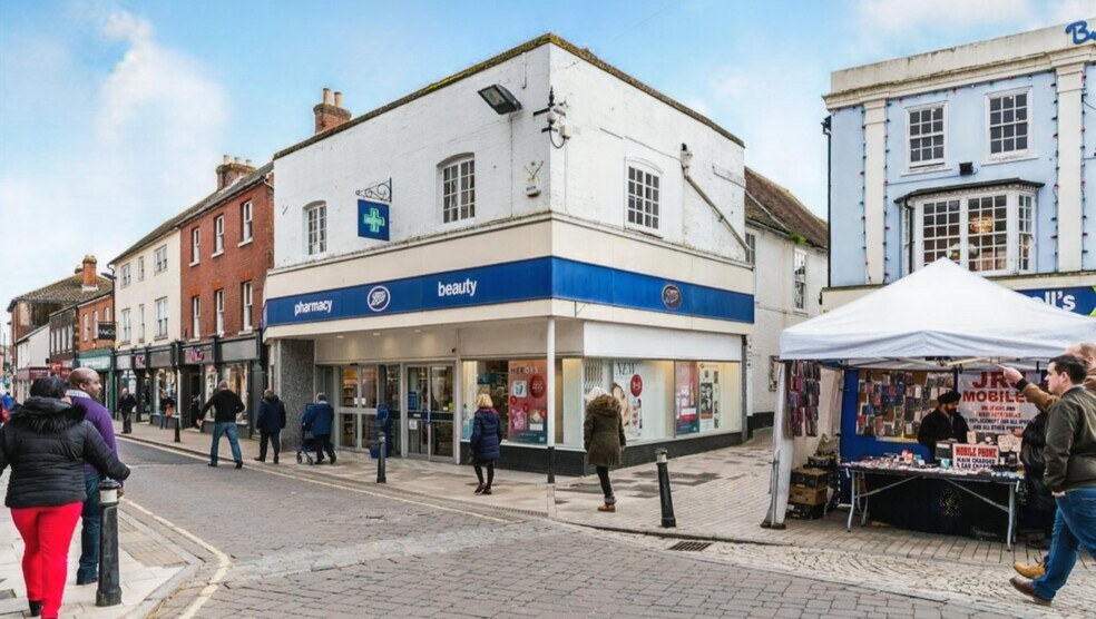 1-5 The Hundred, Romsey for sale - Building Photo - Image 1 of 1