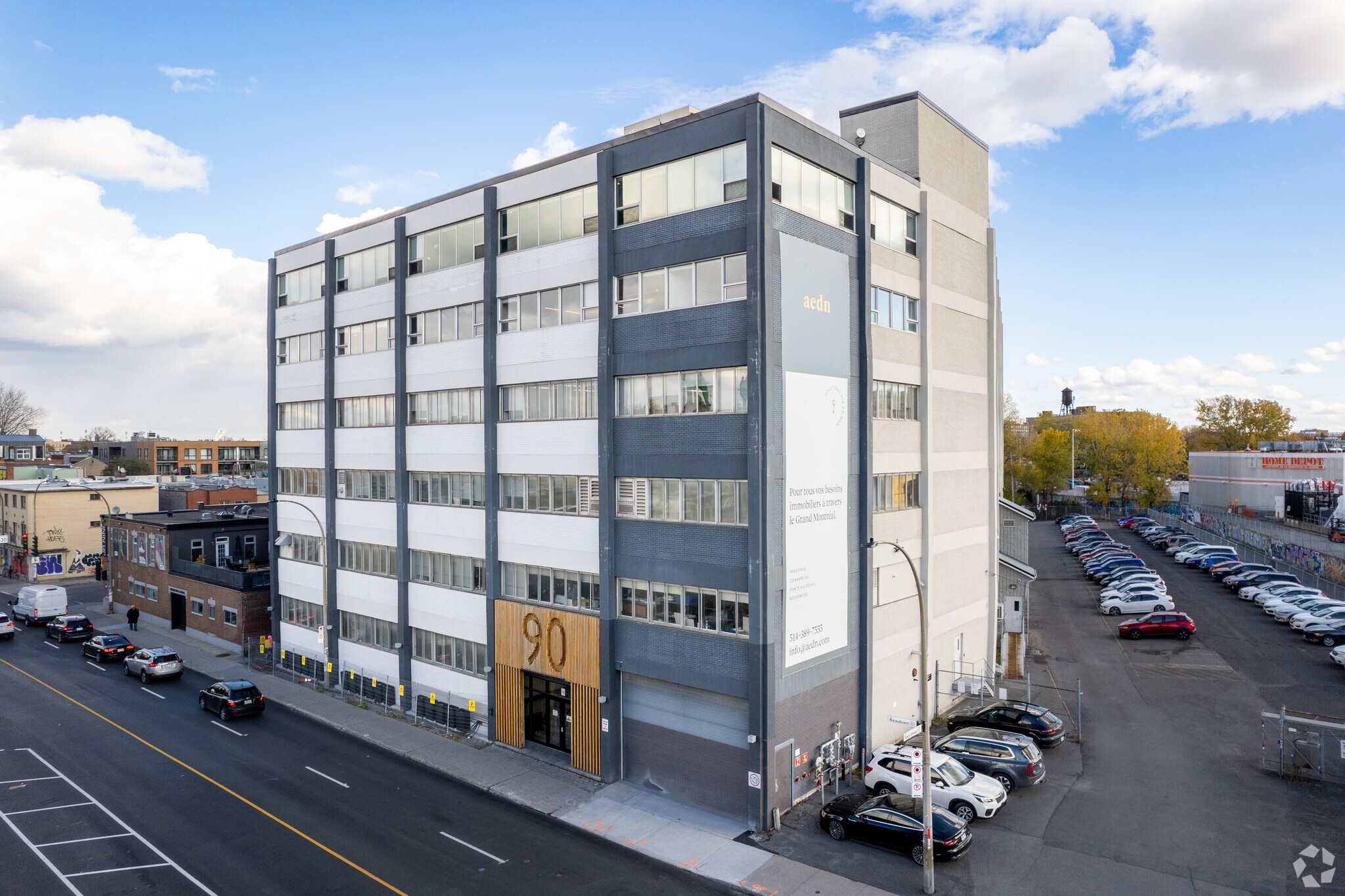 90 Rue Beaubien O, Montréal, QC to rent Building Photo- Image 1 of 36