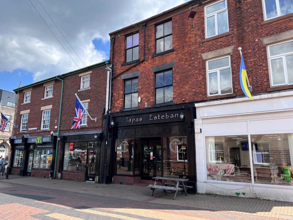 8 Cleveland St, Chorley for sale Building Photo- Image 1 of 1