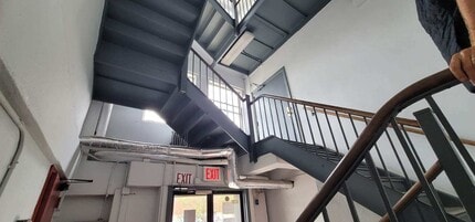 4947 31st St, Long Island City, NY to rent Interior Photo- Image 1 of 11