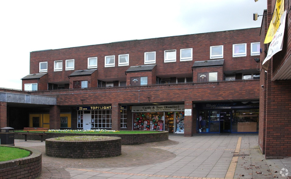 Compstall Rd, Stockport, SK6 4EA UK