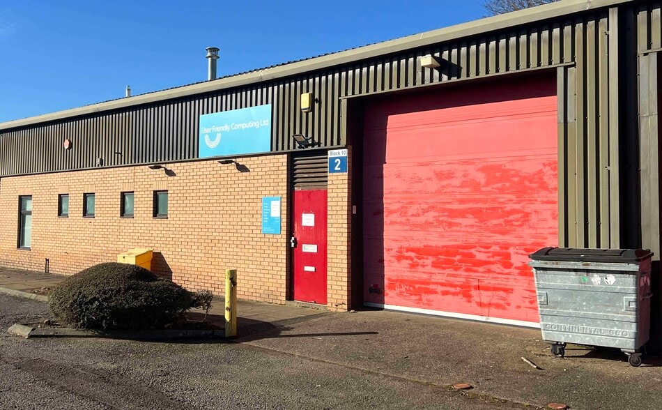 Tweedbank Dr, Galashiels to rent - Building Photo - Image 1 of 3