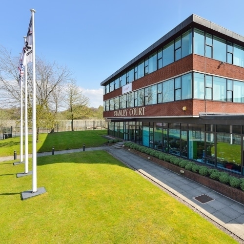 Commercial Ave, Cheadle to rent - Building Photo - Image 1 of 11