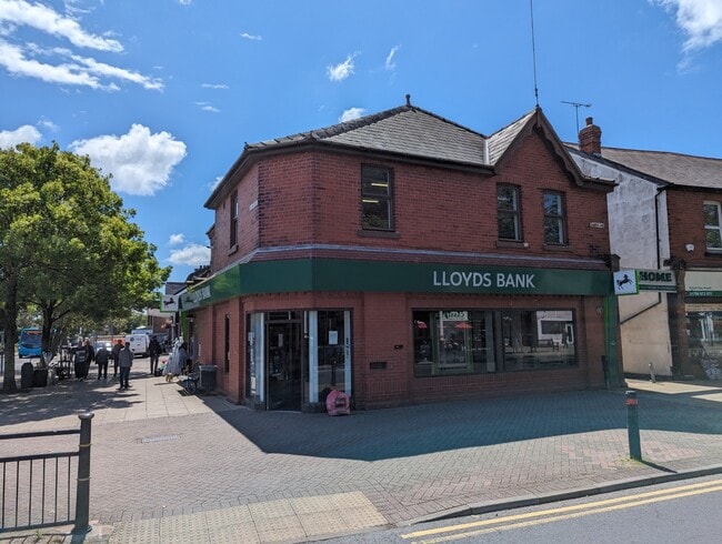 More details for 38 Chapel Ln, Liverpool - Retail to Rent