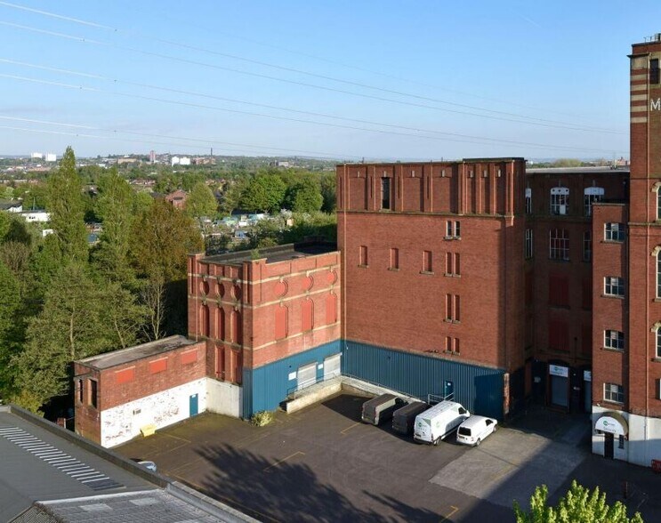 Mills Hill Rd, Manchester for sale - Building Photo - Image 1 of 1