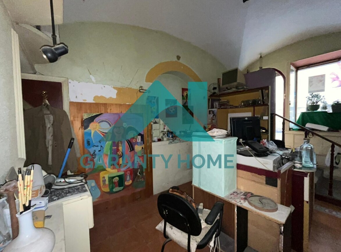 Retail in Cáceres, Cáceres to rent Interior Photo- Image 1 of 5