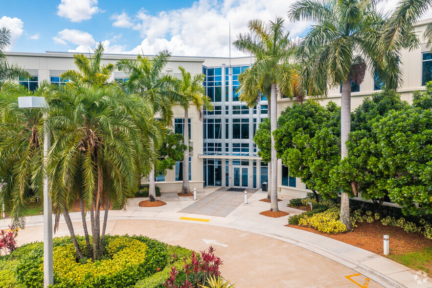 1200 Sawgrass Corporate Pky, Sunrise, FL for sale - Primary Photo - Image 1 of 1