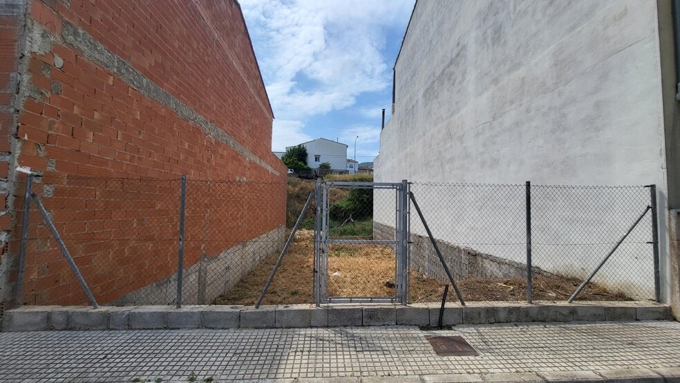 Carrer Llavador, 16, Montichelvo, Valencia for sale - Building Photo - Image 1 of 5