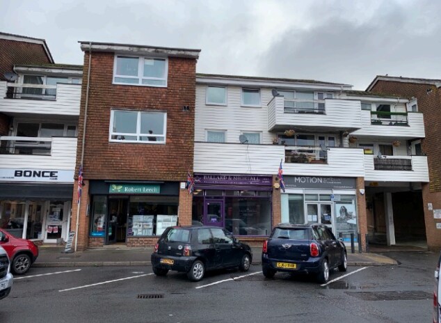 29 High St, Lingfield for sale - Primary Photo - Image 1 of 1