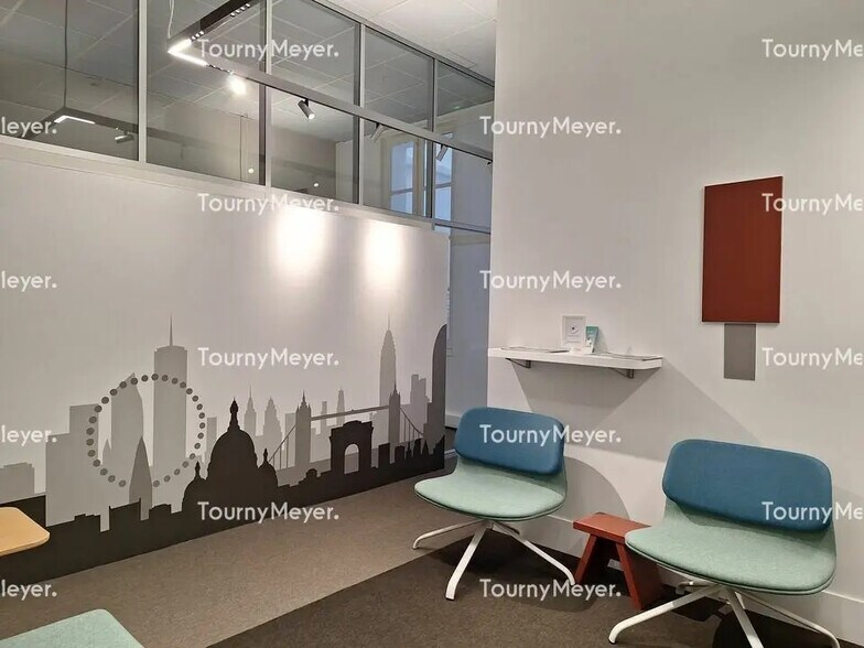 Office in Bordeaux to rent - Interior Photo - Image 2 of 8